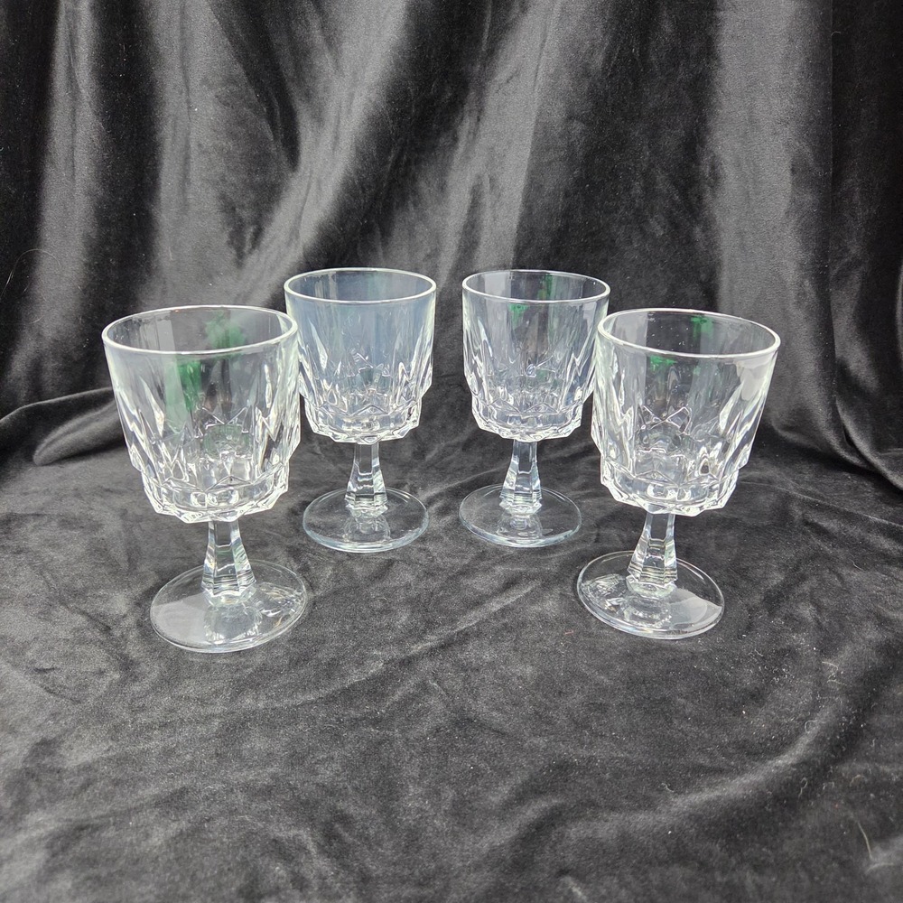 Set 4 VTG Arcoroc France Artic Clear Wine Glasses 5.5" Tall Barware Dinner Party